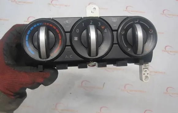 Nissan Qashqai Fuse box set 