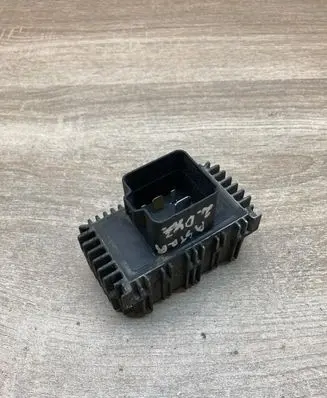 Opel Vectra B Glow plug pre-heat relay 90508974 51299001