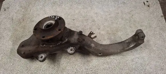 BMW X5 E70 Front wheel hub 6773783