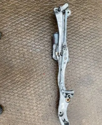BMW 7 E65 E66 Front wiper linkage and motor 3397020825 102135