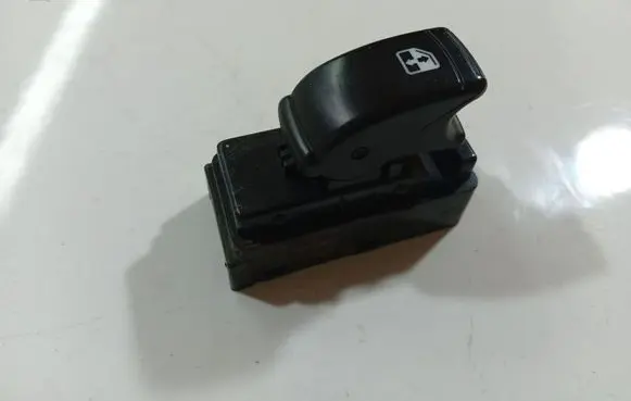 Chevrolet Aveo Electric window control switch 202005661