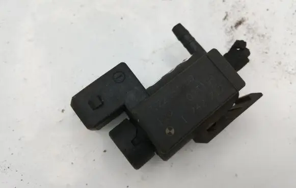 BMW 5 E60 E61 Turbo solenoid valve 72234100 1742712