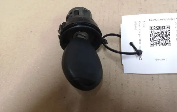 Mini One - Cooper R50 - 53 Ignition lock C592100
