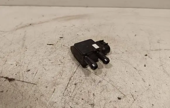 KIA Sorento Exhaust gas pressure sensor 392102A800