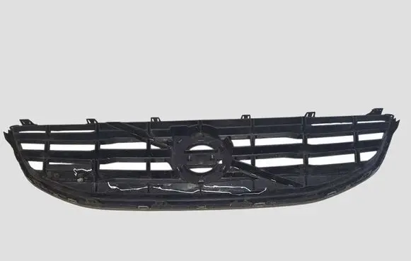 Volvo V40 Front bumper upper radiator grill 31283764 31353121