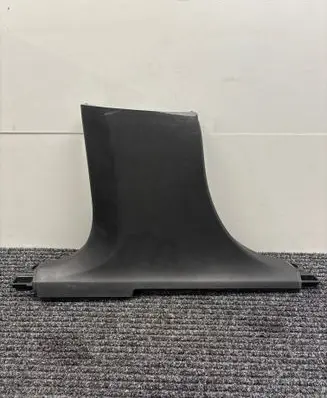 Volvo XC90 (B) pillar trim (bottom) 39829965