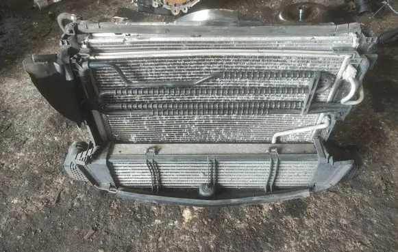 Coolant radiator