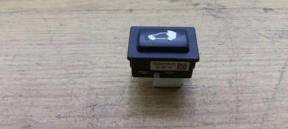 BMW 5 F10 F11 Tailgate opening switch 920031602