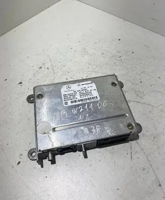 Mercedes-Benz E W211 Bluetooth control unit module A2118702726 DM70382915