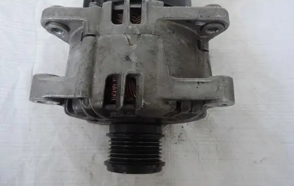 Ford Focus Generator/alternator JX6T10300KB