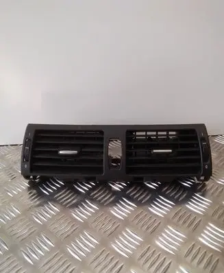 BMW X5 E70 Dash center air vent grill 921070503 922010103