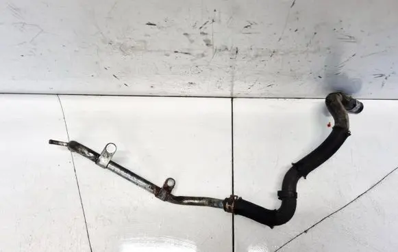 Toyota RAV 4 (XA30) Engine coolant pipe/hose