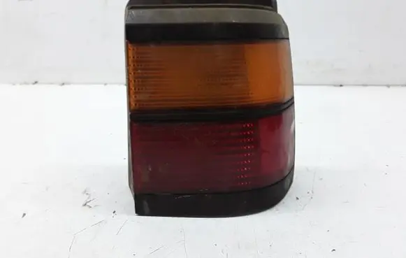 Volkswagen PASSAT B3 Rear/tail lights 333945112