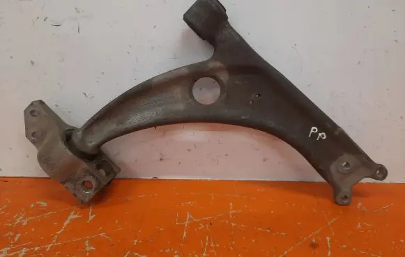Volkswagen PASSAT B6 Front control arm 3C0407153B