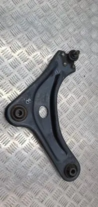 Peugeot 208 Front lower control arm/wishbone