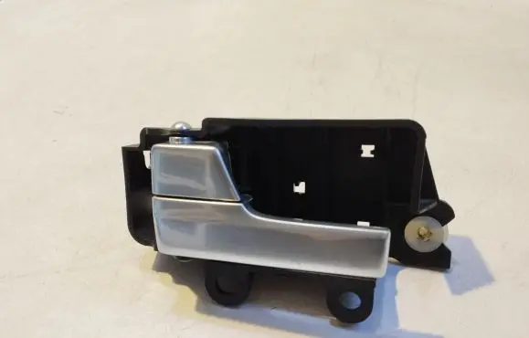 Rear door interior handle