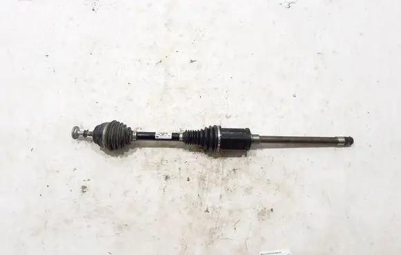 BMW 4 G22 G23 G24 G26 Front driveshaft 8682366