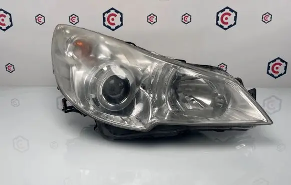 Subaru Outback Headlight/headlamp NULL