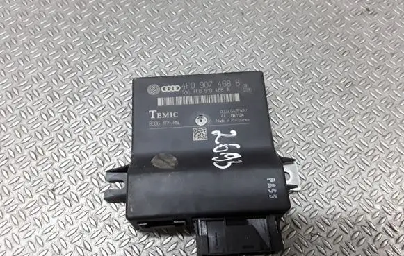 Audi A6 S6 C6 4F Gateway control module 4F0907468B