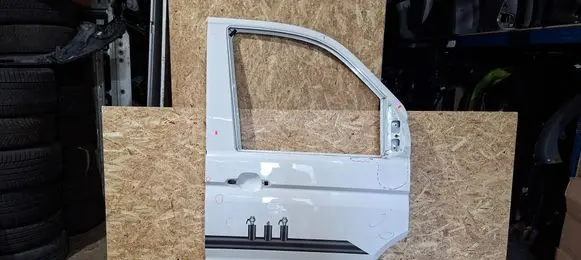 Volkswagen Crafter Front door K85826T