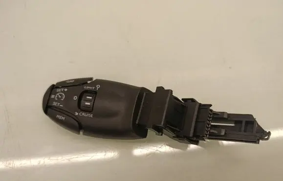 Peugeot 5008 II Cruise control switch 98095330ZD
