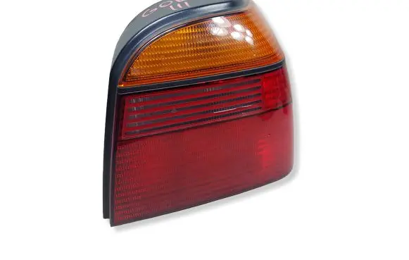 Volkswagen Golf III Rear/tail lights 1H6945257KASACJA 1H6945257