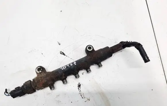 Fuel main line pipe