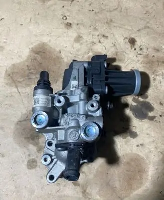 Volvo XC60 EGR valve 32242452 19T2630190