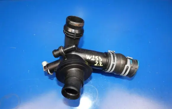 Mercedes-Benz GLC X253 C253 Thermostat housing 