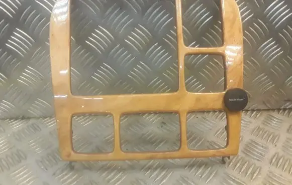 Other center console (tunnel) element
