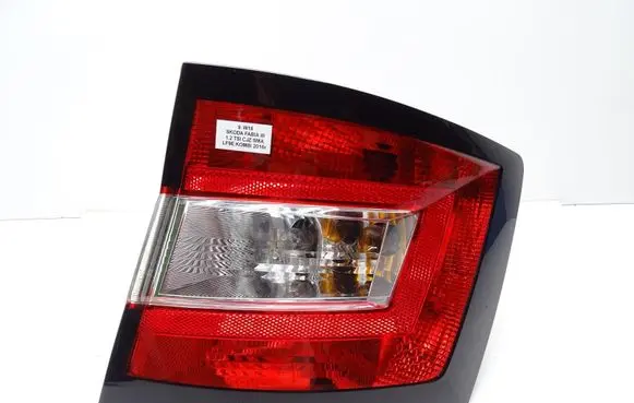 Rear/tail lights