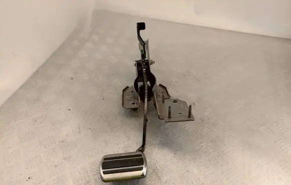 Peugeot 308 Brake pedal 84PE4M0054221P