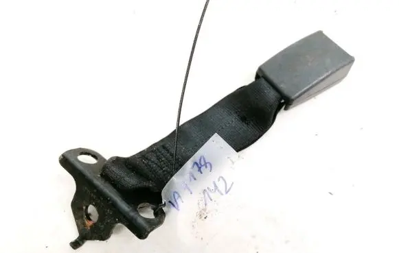 Rover 45 Middle seatbelt buckle (rear) 