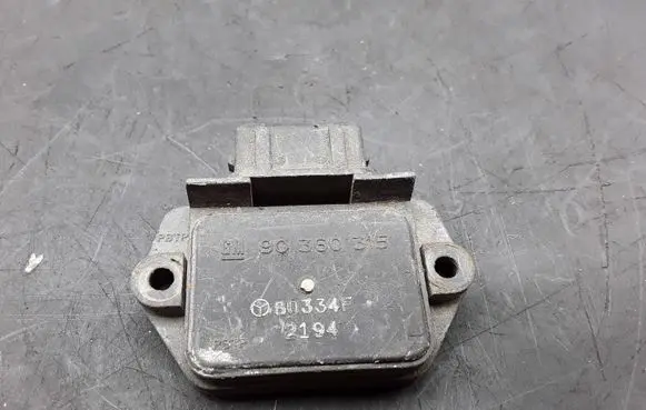 Opel Vectra B Ignition amplifier control unit 90360315