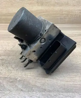BMW 5 E60 E61 ABS Pump 6768646 6768648