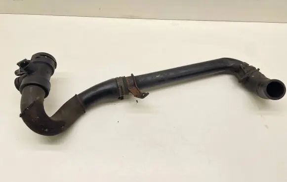 Audi A4 S4 B6 8E 8H Engine coolant pipe/hose 06C121445A AV5CZ
