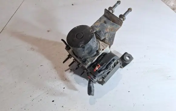 Volkswagen Fox ABS Pump 5Z0907379A 482L5201004 0265800468