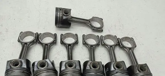 Volkswagen PASSAT B8 Piston 