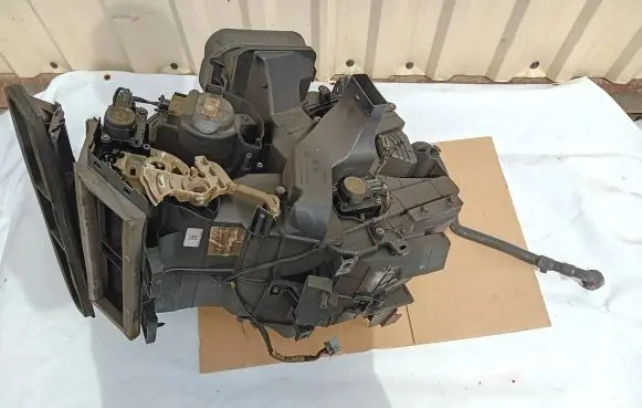 Dacia Sandero III Interior heater climate box assembly 