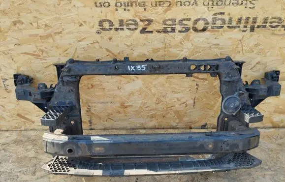 Hyundai ix35 Front bodywork piece 