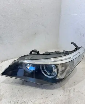 BMW M5 Headlight/headlamp 15872300 15872301