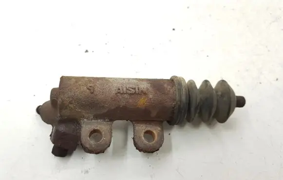 Clutch slave cylinder
