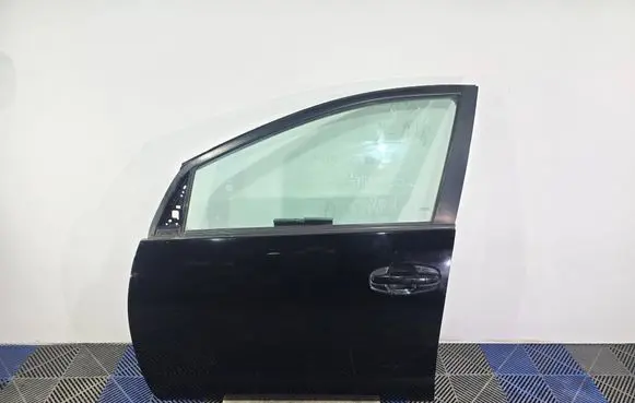 Toyota Prius (XW20) Front door PAINTCODE202