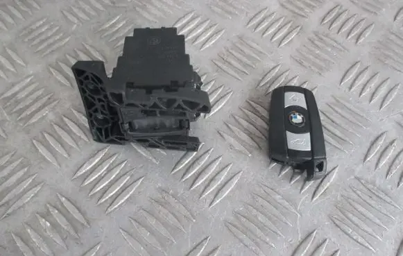 BMW 3 E90 E91 Ignition lock 6954720