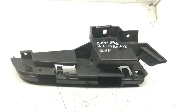 BMW 3 E46 Rear/tail light trim molding 51127098824A