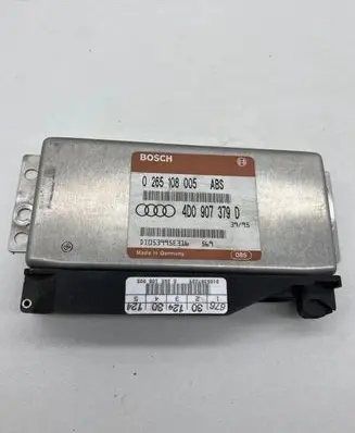 Audi A4 S4 B5 8D Engine control unit/module 4D0907379D 0265108005 SQ0807S920