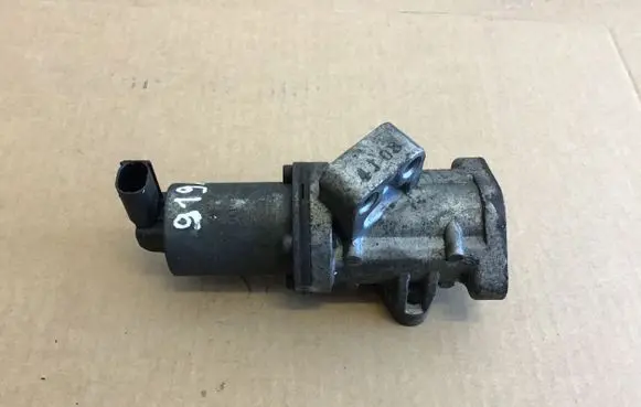 KIA Sorento EGR valve 284104A100