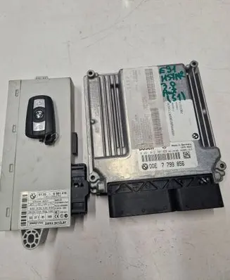 BMW 3 E90 E91 Engine ECU kit and lock set 7799856 0281012707