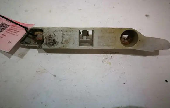 Ford Focus Front bumper mounting bracket 8M5117D959AD