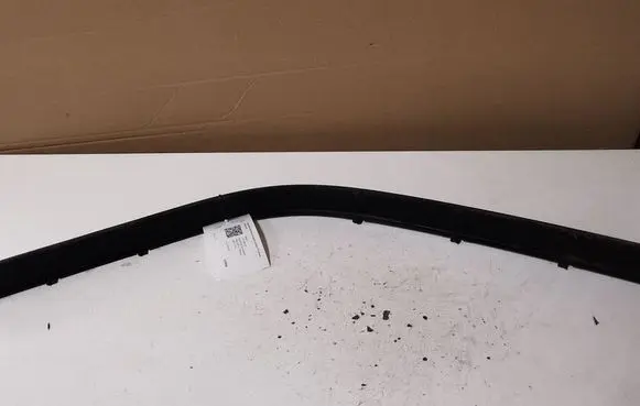 BMW 5 E39 Front bumper splitter molding 859352
